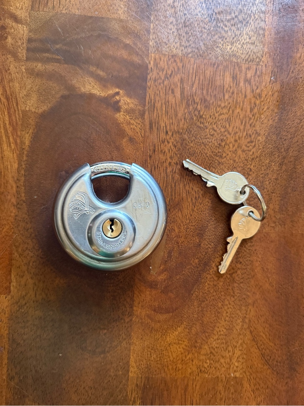 Chateau C870 Stainless Steel Disc Lock 70mm Storage Unit Padlock w/ 2 Keys